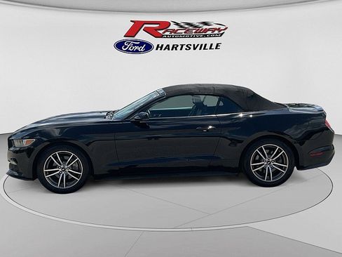 Used 2017 Ford Mustang Premium RWD image 4