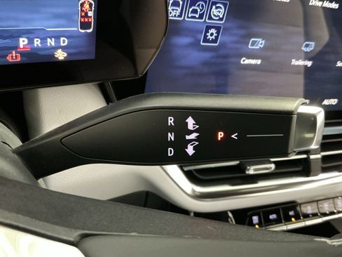 New 2026 Chevrolet Equinox EV LT image 30