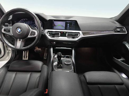 Used 2020 BMW 330i Sedan w/ M Sport Package RWD image 12