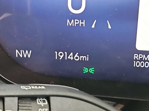 Certified 2025 Buick Envision Sport Touring AWD/4WD image 18