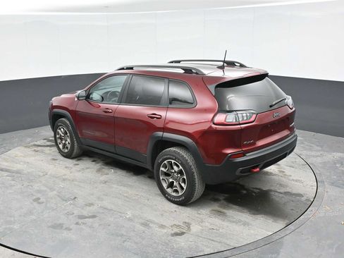 Used 2021 Jeep Cherokee Trailhawk w/ Sun, Sound & Nav Group AWD/4WD image 11
