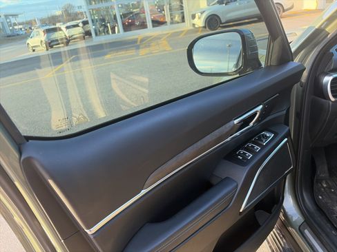 Used 2024 Kia Telluride SX Prestige X-Pro image 12