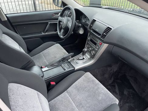 Used 2005 Subaru Outback 2.5i image 17