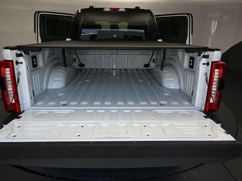 Used 2025 Ford F250 Lariat w/ Tremor Off-Road Package AWD/4WD image 13
