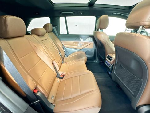 New 2026 Mercedes-Benz GLS 450 4MATIC image 26