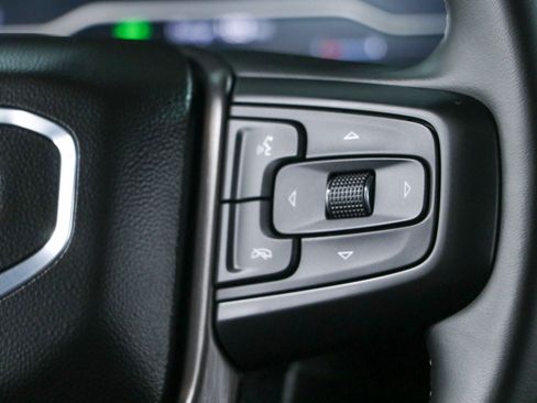 Used 2023 GMC Yukon AT4 w/ Technology Package AWD/4WD image 15