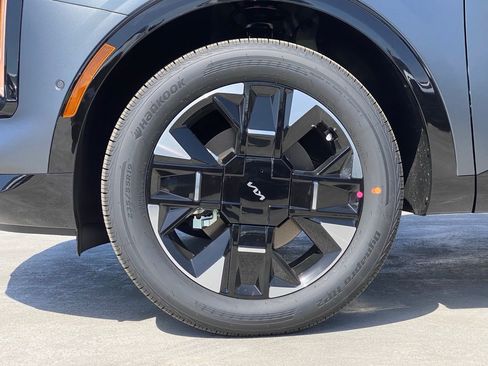 New 2026 Kia Sportage SX Prestige AWD/4WD image 11
