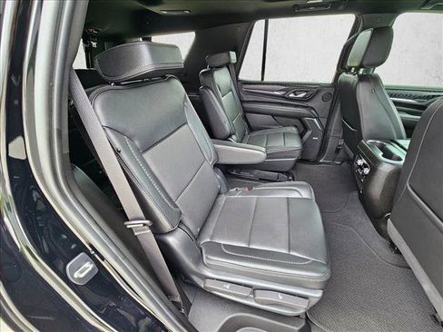 Used 2023 GMC Yukon Denali RWD image 18