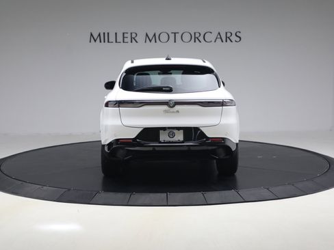 Used 2025 Alfa Romeo Tonale image 6