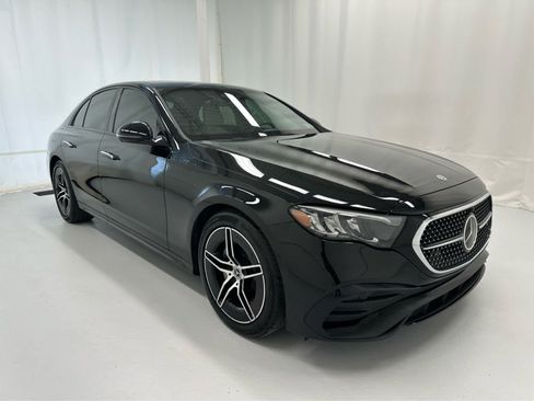 Used 2025 Mercedes-Benz E 350 4MATIC Sedan image 1