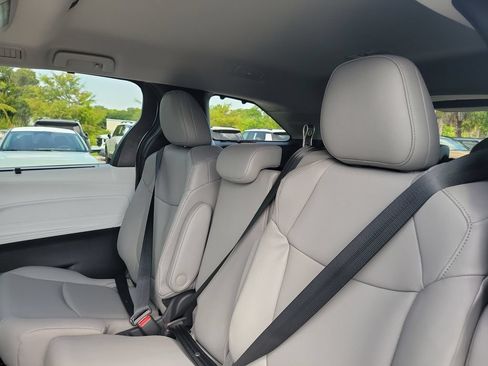 New 2026 Toyota Sienna XLE FWD image 24