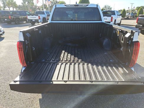 Used 2024 Toyota Tundra Limited image 6