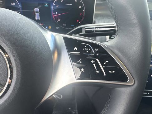 Certified 2025 Mercedes-Benz GLC 300 4MATIC image 27