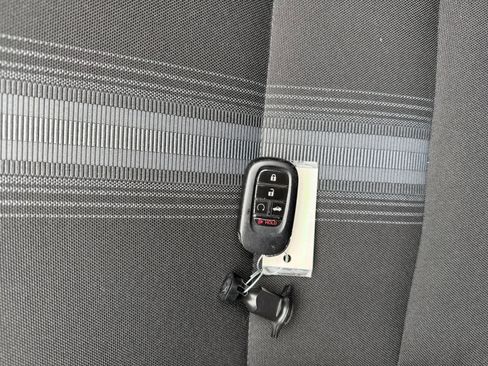 Used 2024 Honda Civic Sport image 10