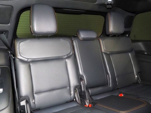 Used 2025 Ford Expedition Tremor image 17