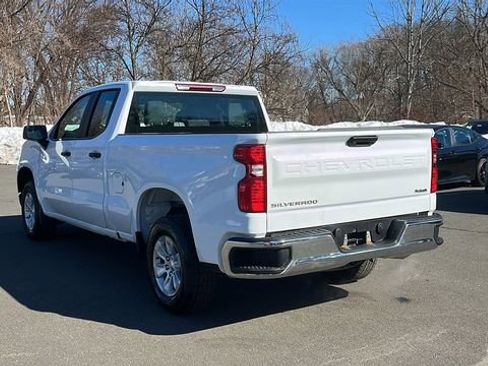 Used 2025 Chevrolet Silverado 1500 W/T image 4