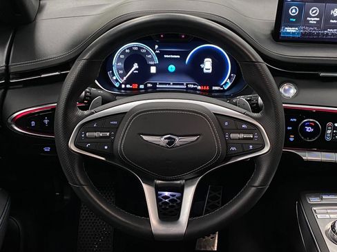 Used 2024 Genesis GV70 2.5T w/ Sport Prestige Package image 17