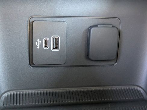 New 2026 Ford Explorer Platinum image 28