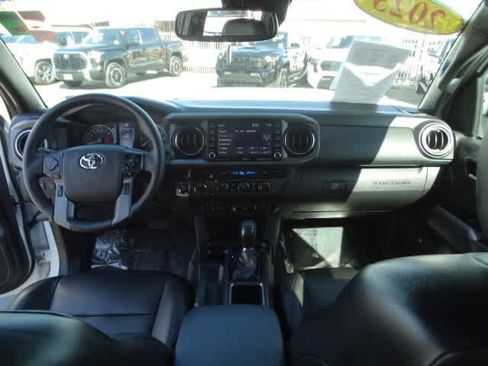 Used 2023 Toyota Tacoma TRD Off-Road w/ TRD Premium Off Road Package image 24