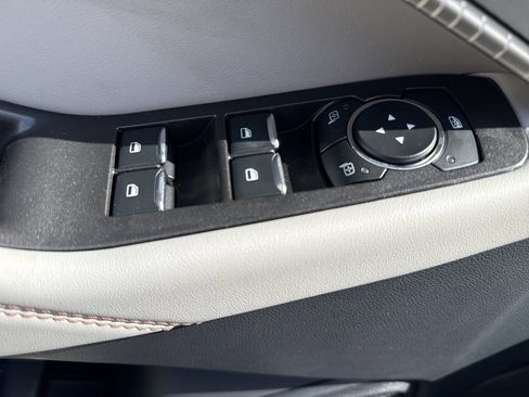 New 2026 Ford Explorer Active w/ Active Comfort Package RWD image 11