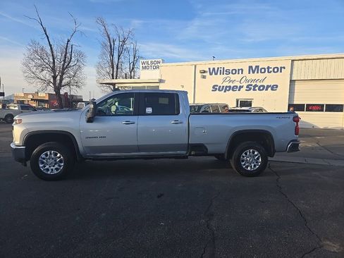 Used 2022 Chevrolet Silverado 3500 LT w/ Convenience Package image 8