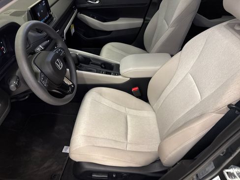 Used 2024 Honda Accord EX image 17