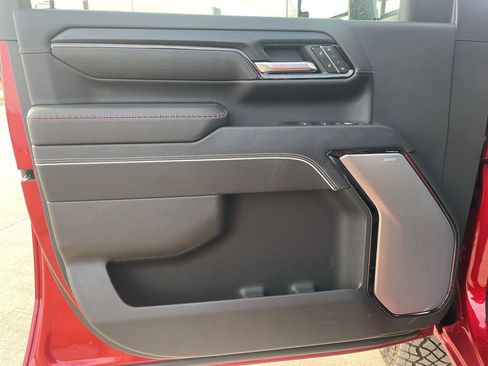 Used 2026 GMC Sierra 2500 AT4X image 13