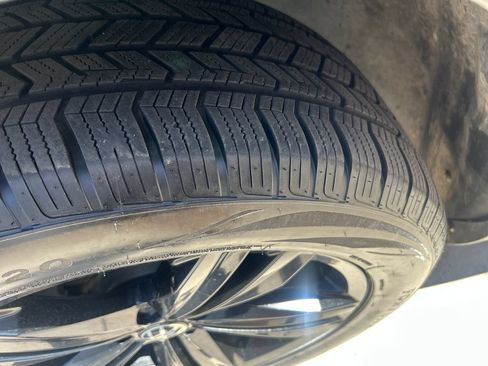 Used 2023 Volkswagen Atlas SEL R-Line AWD/4WD image 22