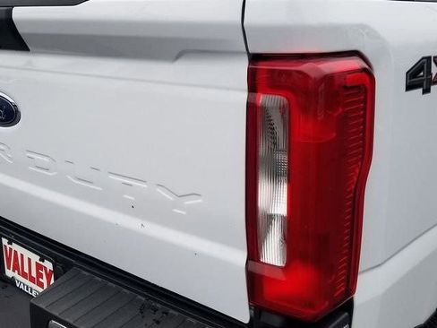 New 2026 Ford F250 XL w/ XL Chrome Package image 11