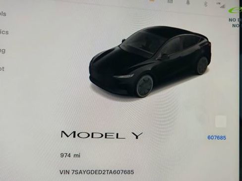 Used 2026 Tesla Model Y 2WD image 36