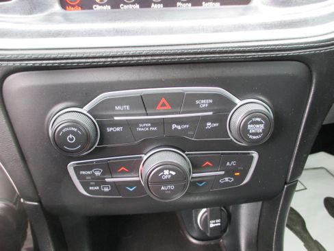 Used 2022 Dodge Charger R/T w/ Daytona Edition Group RWD image 21