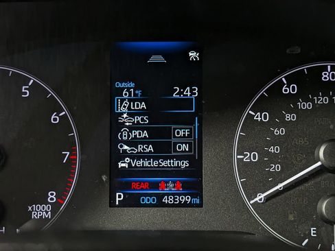 Used 2023 Toyota Corolla SE image 33