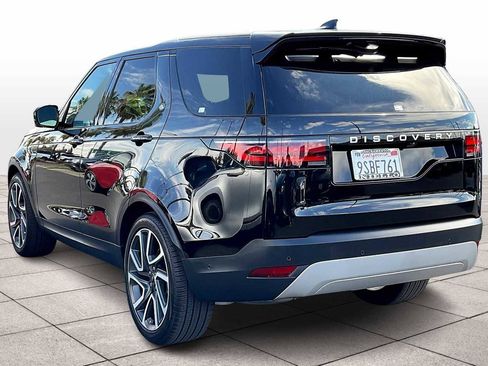 Used 2025 Land Rover Discovery S image 15