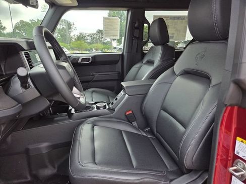 New 2025 Ford Bronco Badlands w/ Sasquatch Package AWD/4WD image 11
