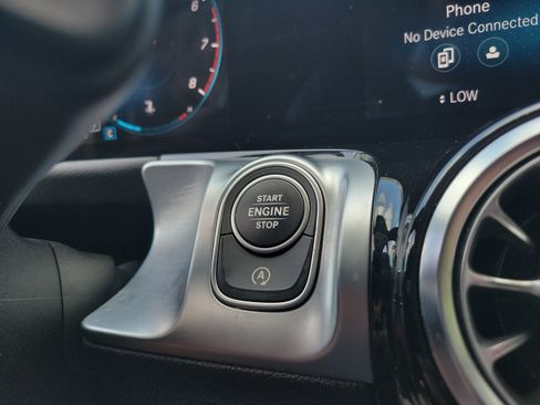 Certified 2022 Mercedes-Benz GLB 250 image 20