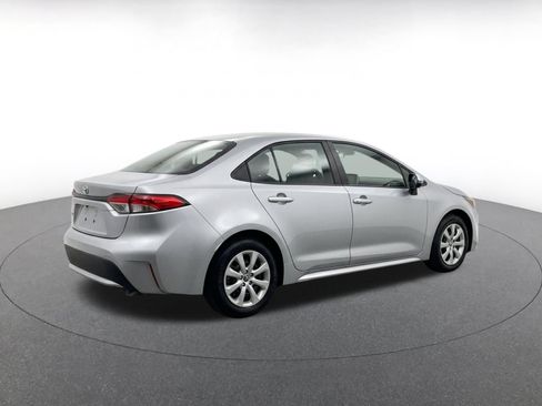 Used 2025 Toyota Corolla LE FWD image 9