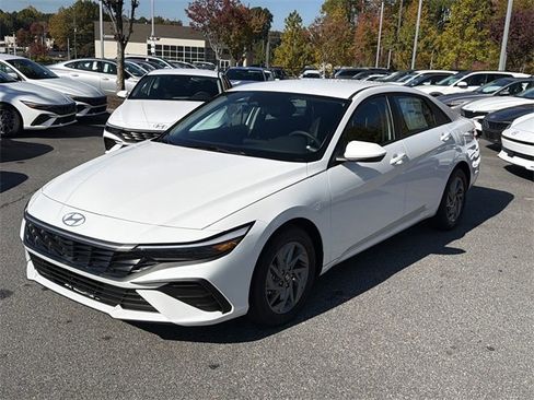 New 2026 Hyundai Elantra Blue image 3