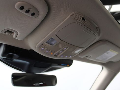 Used 2022 Lincoln Nautilus Reserve image 24