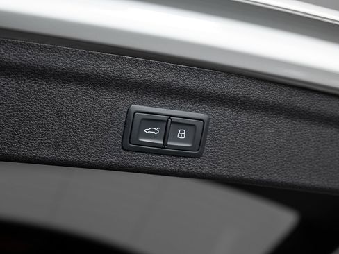 Used 2021 Audi Q3 2.0T Premium Plus w/ Premium Plus Package image 21