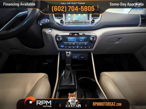 Used 2016 Hyundai Tucson Limited w/ Option Group 03 FWD image 17