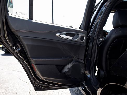 New 2025 Alfa Romeo Giulia w/ Driving Assist Package image 32