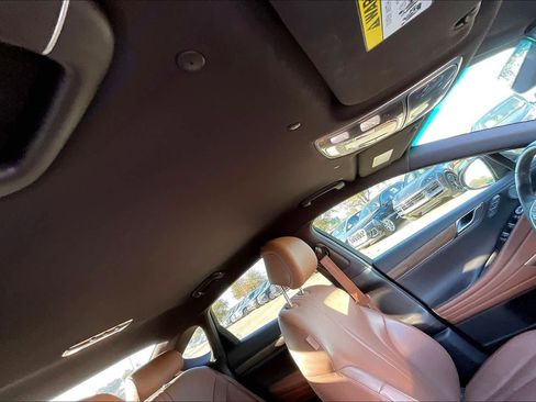 Used 2024 Genesis G80 image 11