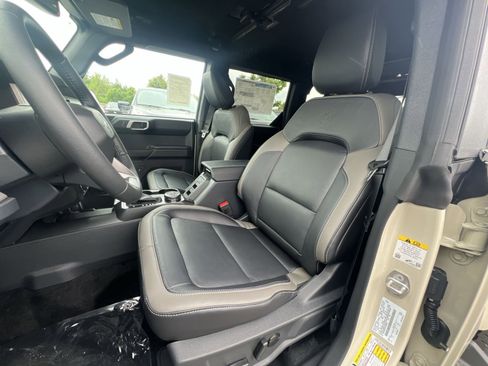 New 2026 Ford Bronco Outer Banks AWD/4WD image 21