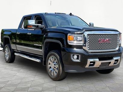 Used 2015 GMC Sierra 2500 Denali w/ Duramax Plus Package
