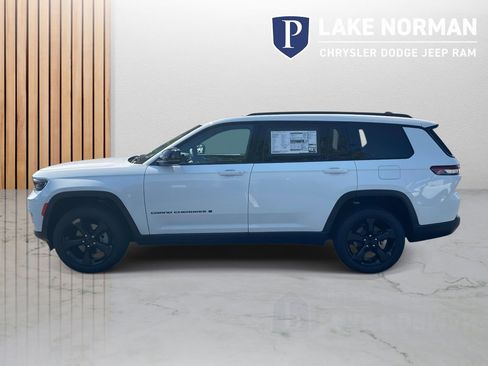 New 2025 Jeep Grand Cherokee L Limited w/ Black Appearance Package RWD image 6