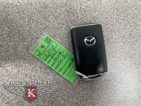 Used 2025 MAZDA CX-5 Carbon Edition image 26