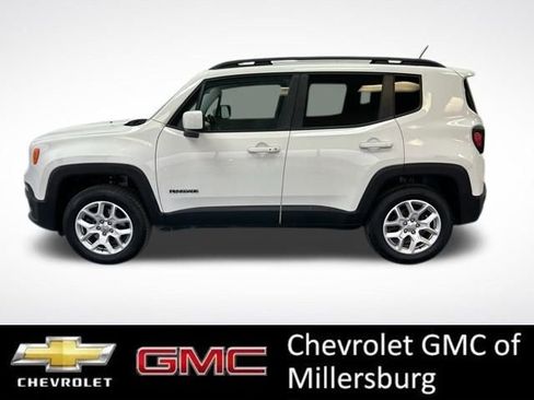 Used 2016 Jeep Renegade Latitude image 8