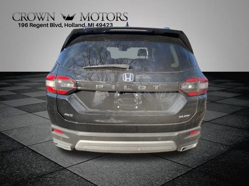 Certified 2024 Honda Pilot Elite image 12