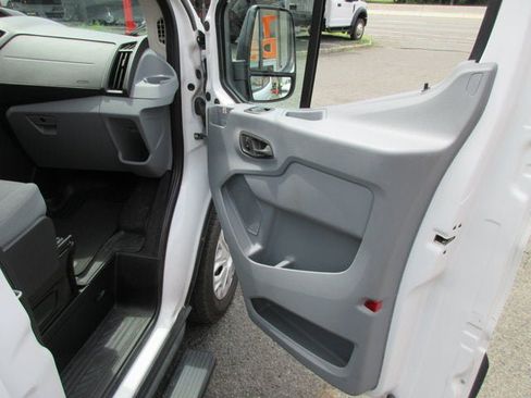 Used 2019 Ford Transit 350 XLT RWD image 21