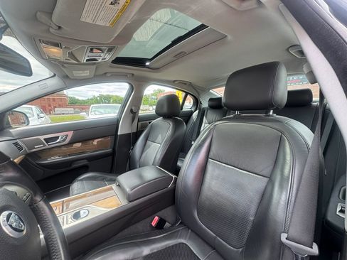 Used 2009 Jaguar XF Supercharged RWD image 9